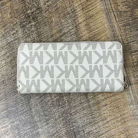 Michael Kors Jet Set vanilla monogram logo large zip wallet / wristlet - Picture 2 of 7